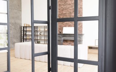 4 pomysły na lekkie i nowoczesne zabudowy szklane. Przegląd propozycji