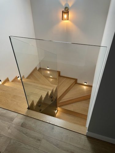 Balustrady szklane - realizacje w Krakowie