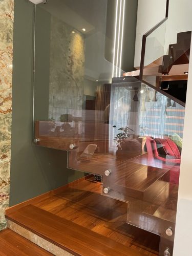 Balustrady szklane - realizacje w Krakowie