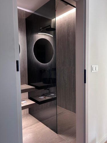 Kabiny i drzwi prysznicowe na wymiar - realizacje w Krakowie