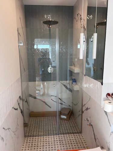 Kabiny i drzwi prysznicowe na wymiar - realizacje w Krakowie