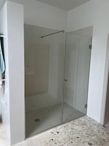 Kabiny i drzwi prysznicowe na wymiar - realizacje w Krakowie