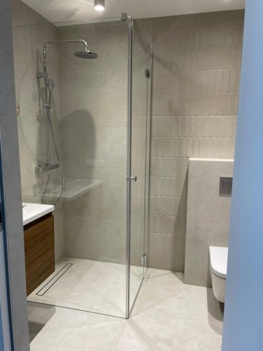 Kabiny i drzwi prysznicowe na wymiar - realizacje w Krakowie