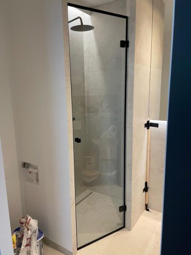 Kabiny i drzwi prysznicowe na wymiar - realizacje w Krakowie