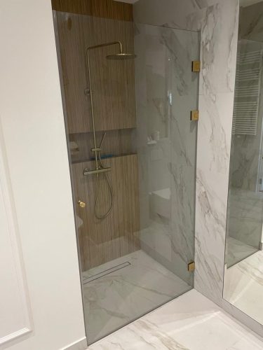 Kabiny i drzwi prysznicowe na wymiar - realizacje w Krakowie