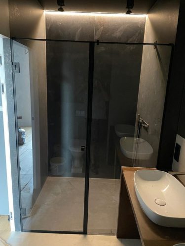 Kabiny i drzwi prysznicowe na wymiar - realizacje w Krakowie