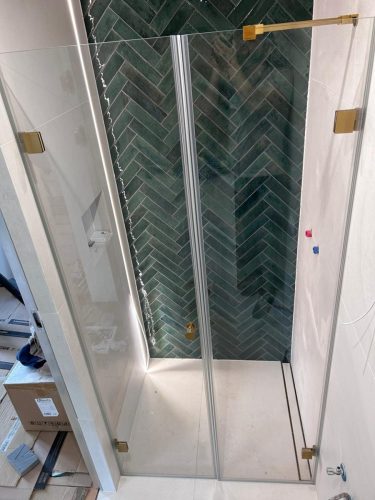 Kabiny i drzwi prysznicowe na wymiar - realizacje w Krakowie