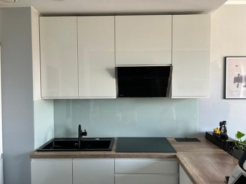 Lacobel i panele szklane - realizacje w Krakowie