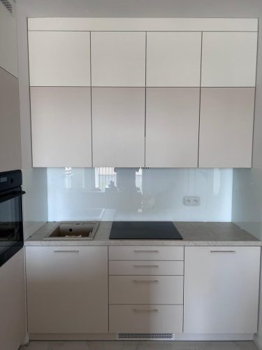 Lacobel i panele szklane - realizacje w Krakowie