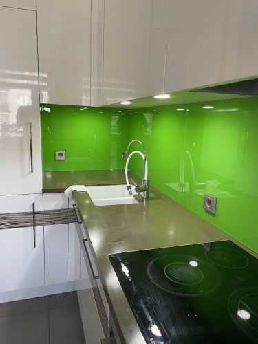 Lacobel i panele szklane - realizacje w Krakowie