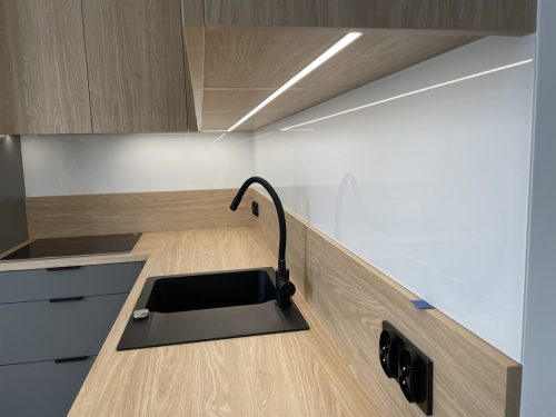 Lacobel i panele szklane - realizacje w Krakowie